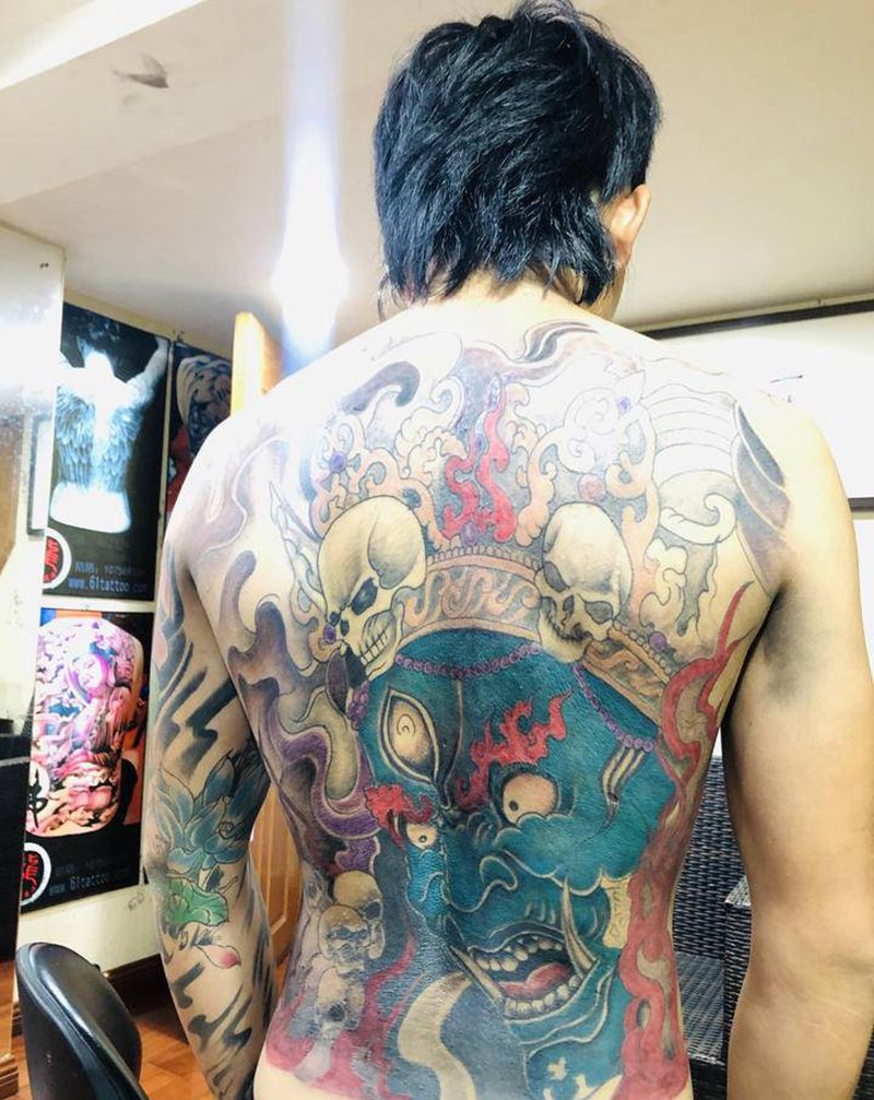 满背纹身图片_背部纹身图案