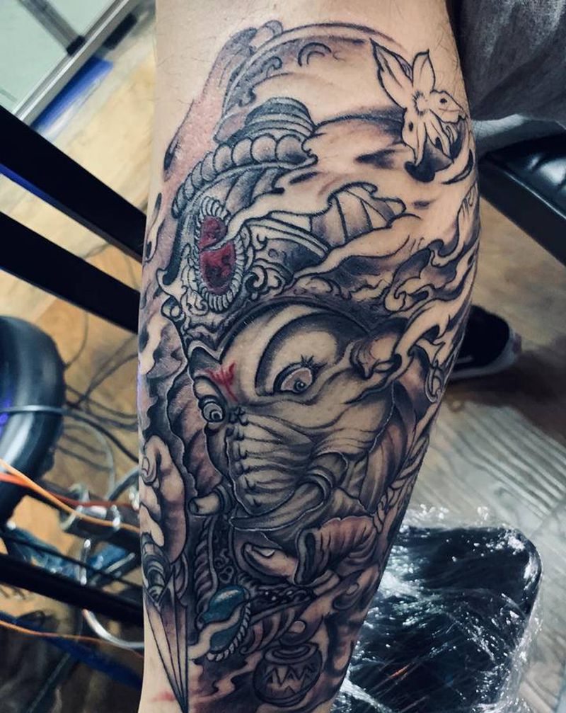 象神纹身图片_腿部纹身图案