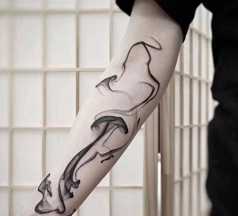 MB纹身图片_手部纹身图案