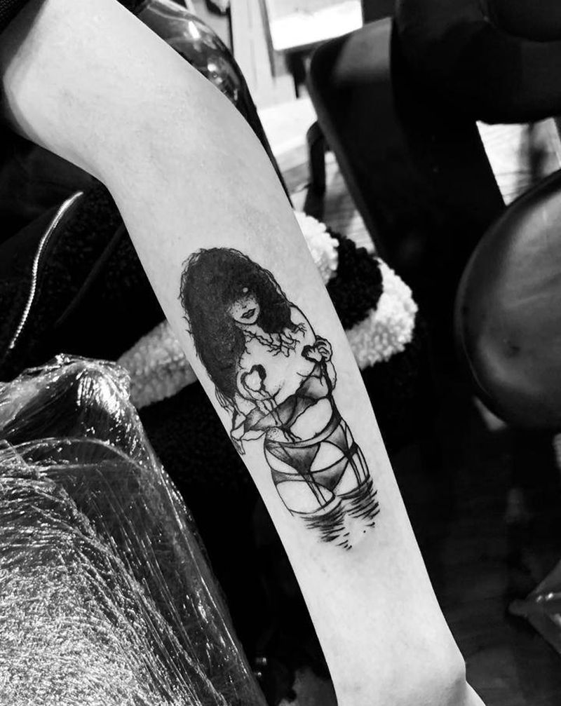 朋客女孩纹身图片_手臂纹身图案