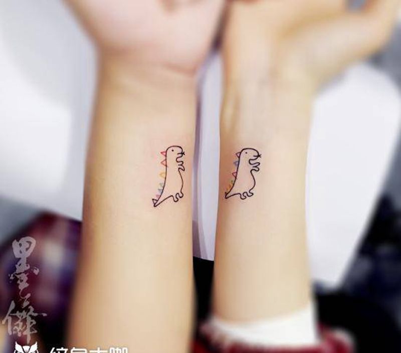 情侣tattoo纹身图片_手臂纹身图案