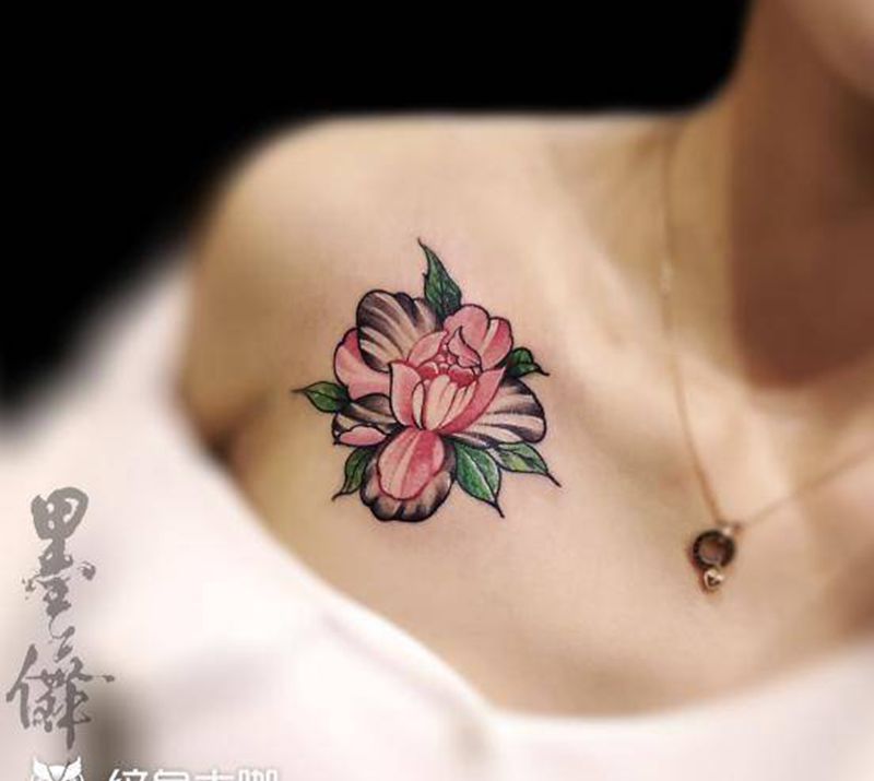 锁骨tattoo纹身图片_颈部纹身图案