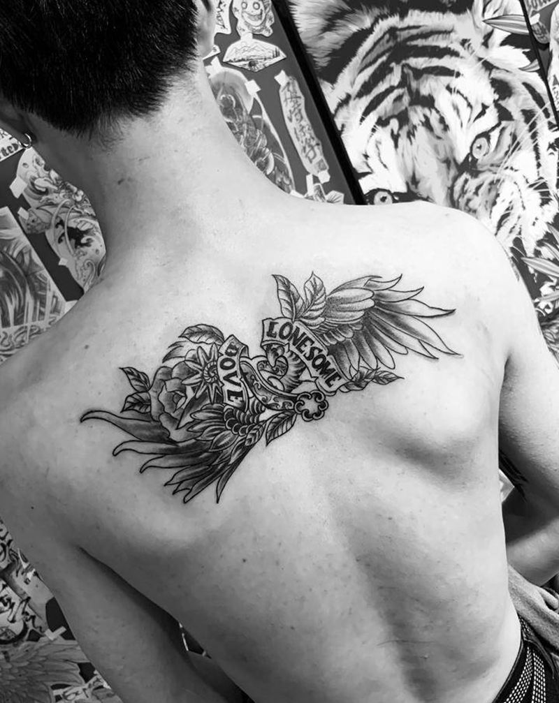 背后纹身图片_背部纹身图案