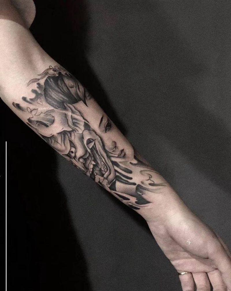 网红艺伎第n个纹身图片_手臂新传统纹身图案