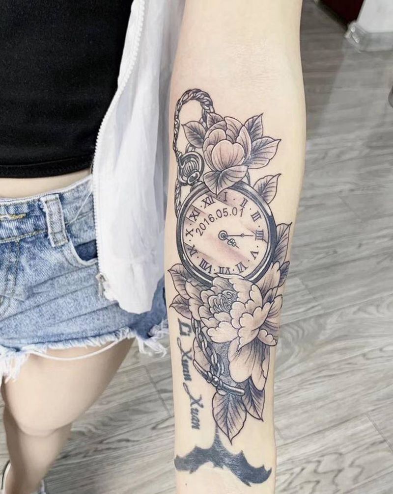 怀表纹身图片_手臂新传统怀表纹身图案