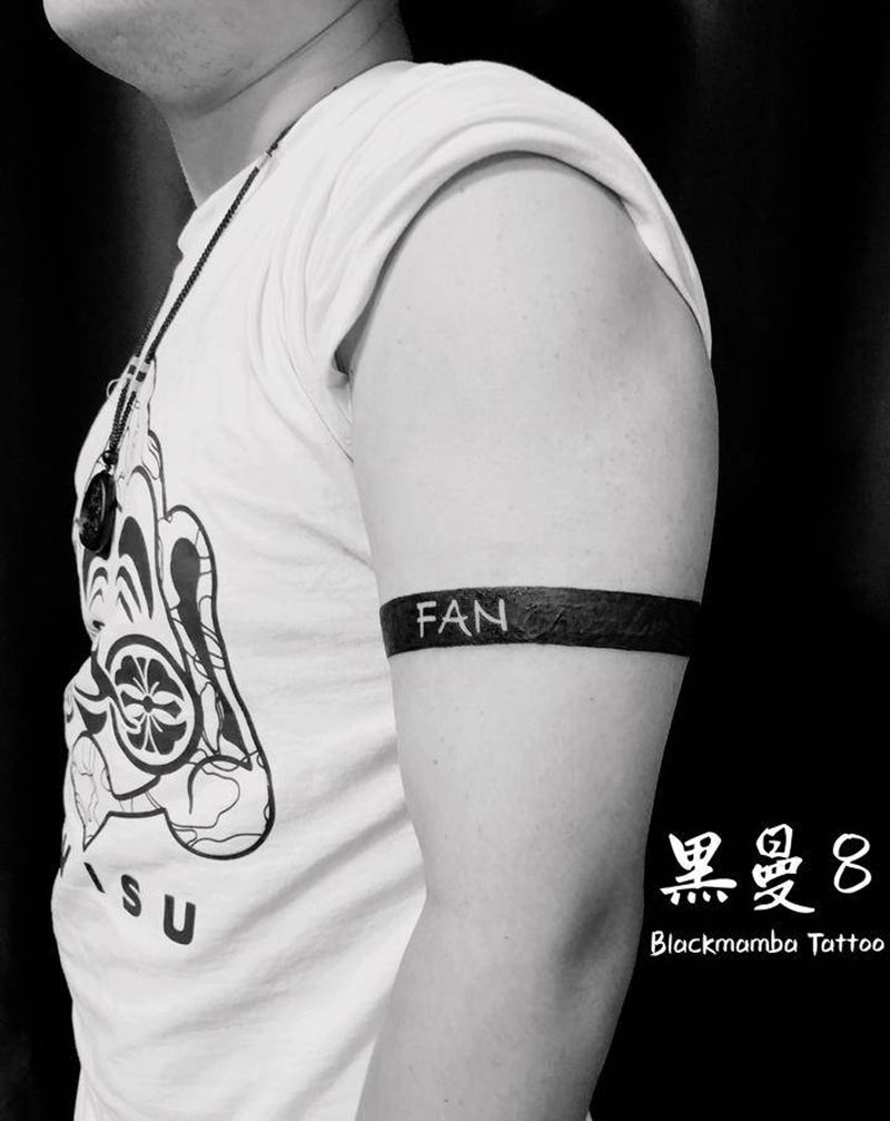 遮盖～臂环纹身图片_手臂图腾几何字母臂环黑线条纹身图案