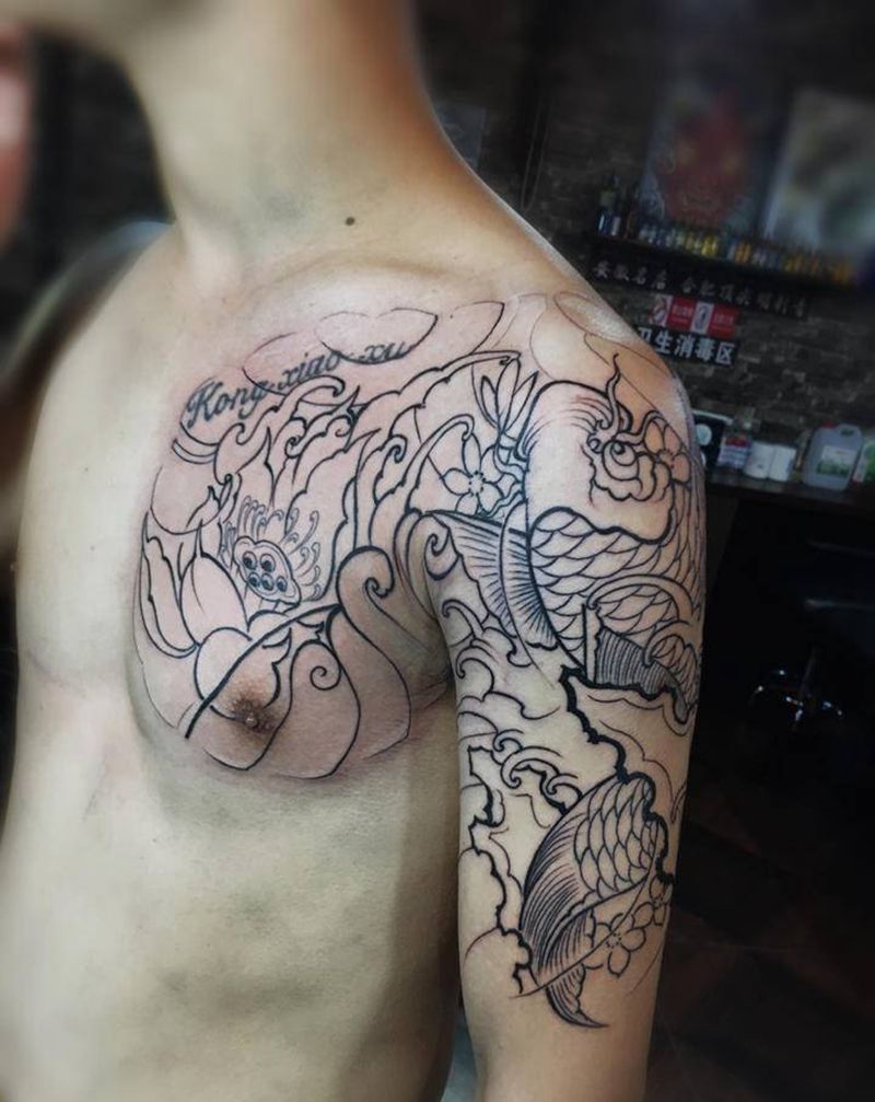 鲤鱼莲花半甲纹身图片_胸部手臂纹身图案