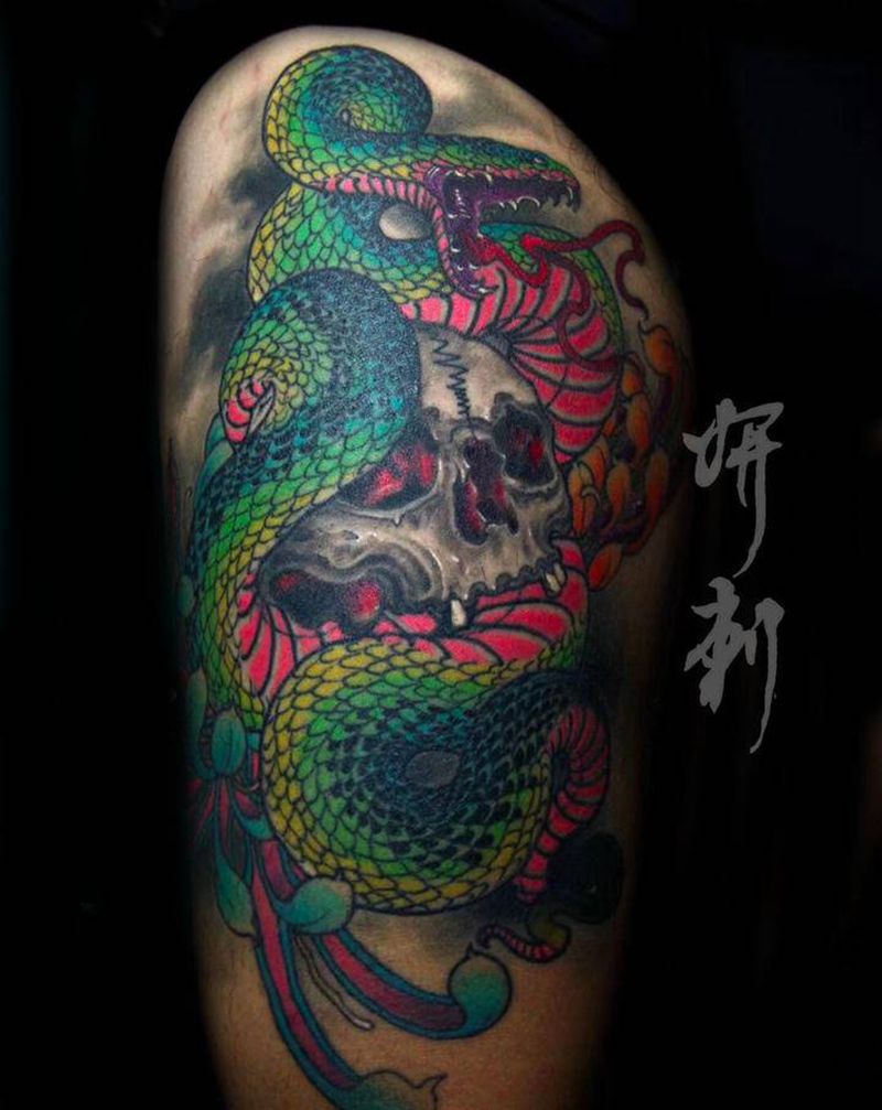 骷髅 菊花 蛇纹身图片_腿部老传统新传统菊花蛇骷髅纹身图案