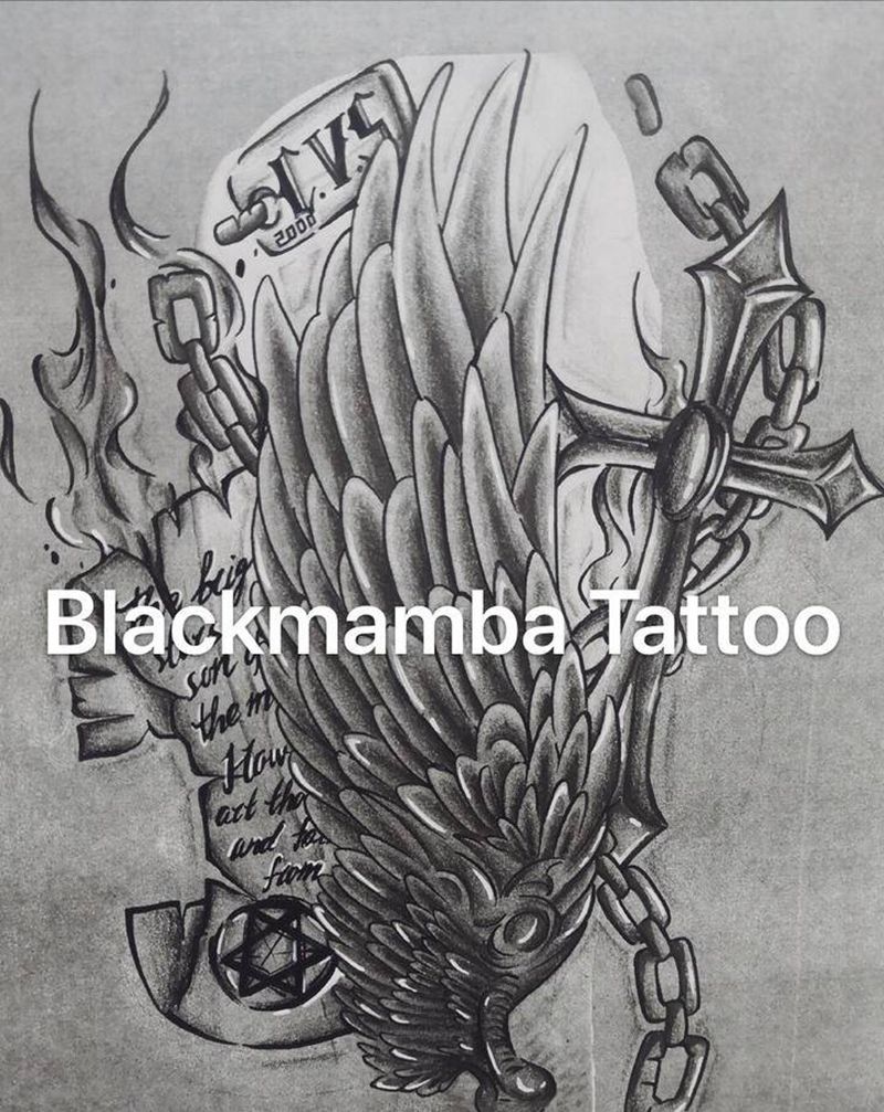 小翅膀添加设计纹身图片_腿部New School十字架圣经纹身图案