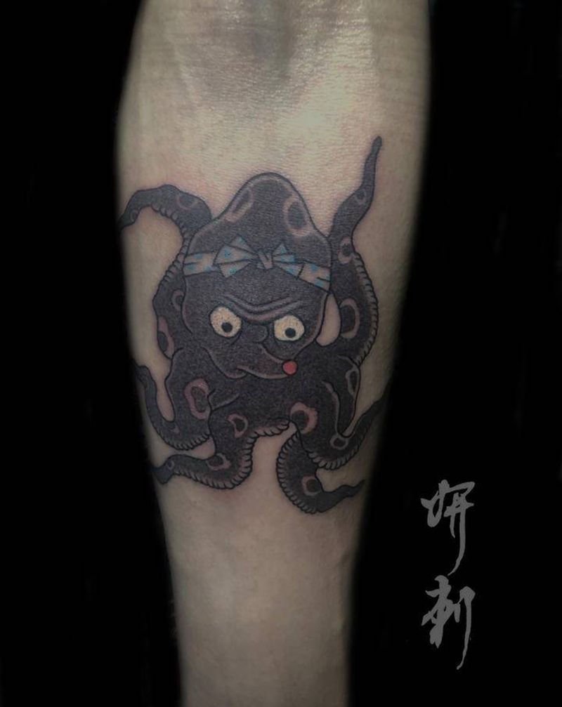 日式章鱼 圆针打雾纹身图片_手部手臂老传统新传统章鱼纹身图案