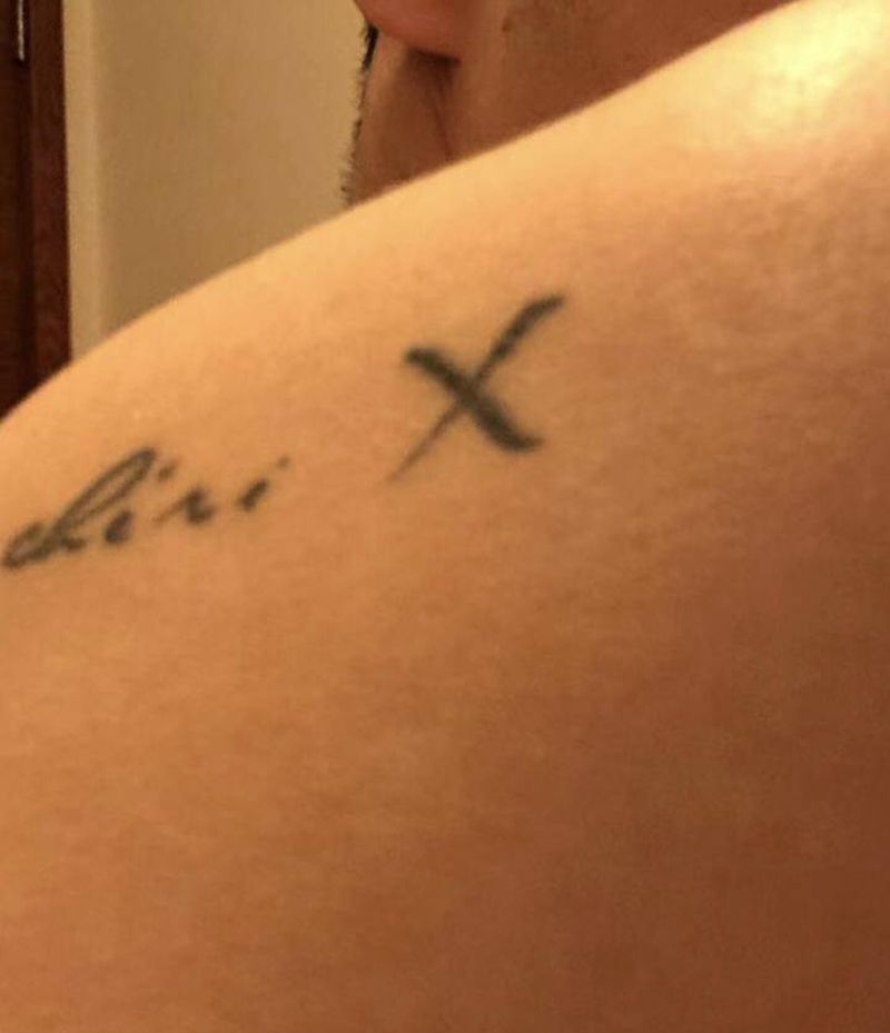 遮盖贴画羊纹身图片_背部New School贴画民族羚羊纹身图案