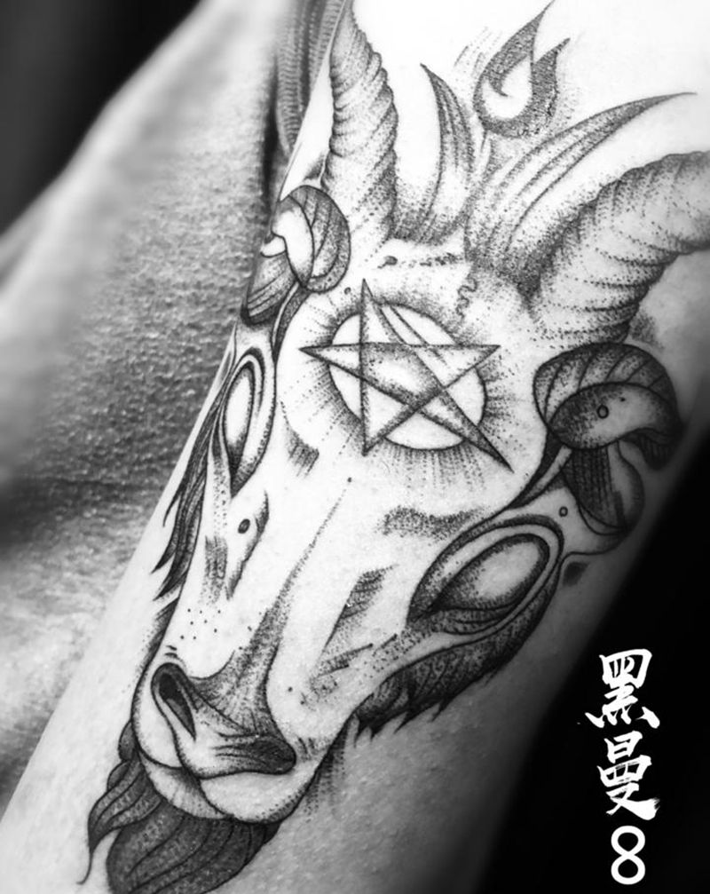 暗黑系羚羊纹身图片_手臂点刺New School羚羊暗黑纹身图案