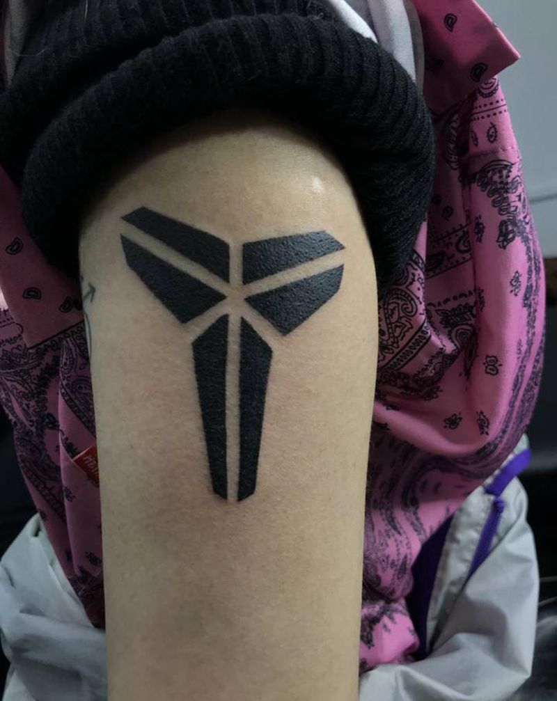 小清新纹身图片_手臂点刺图腾纹身图案