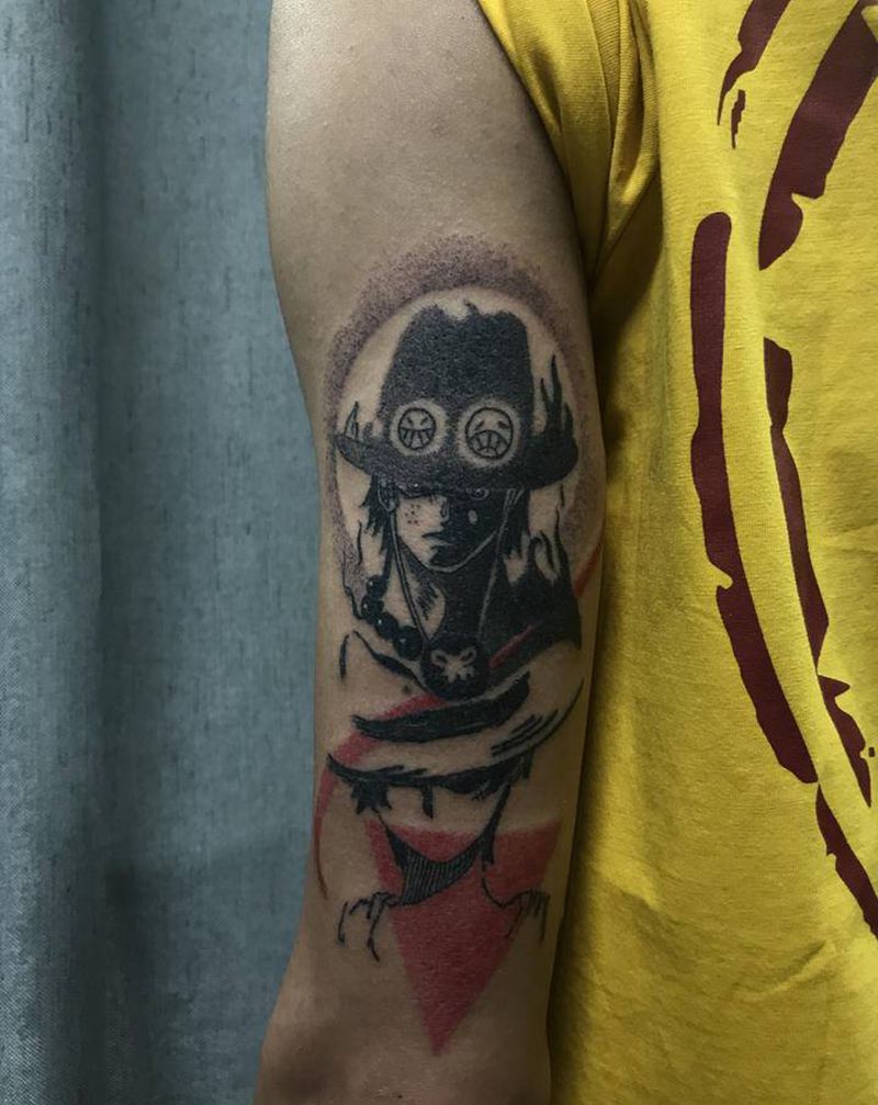 麦飞纹身图片_手臂点刺几何纹身图案