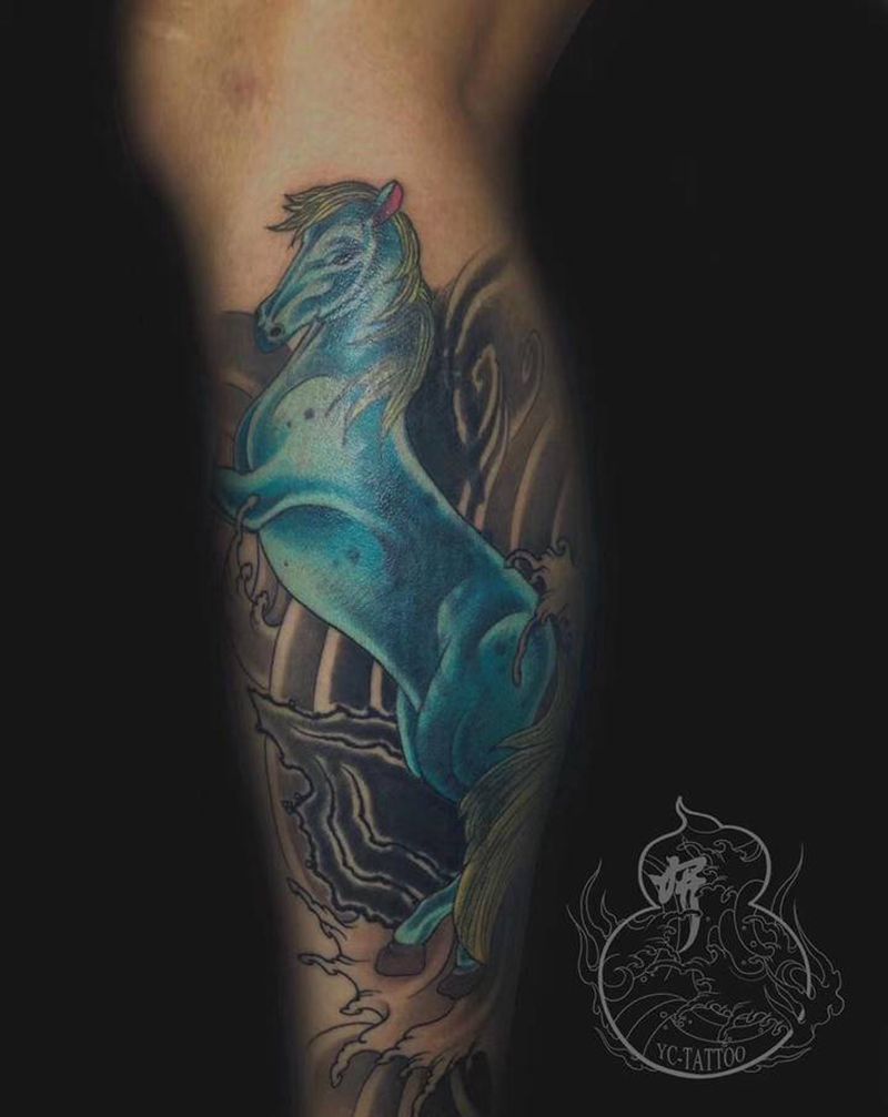 还是遮盖纹身图片_腿部老传统新传统马纹身图案