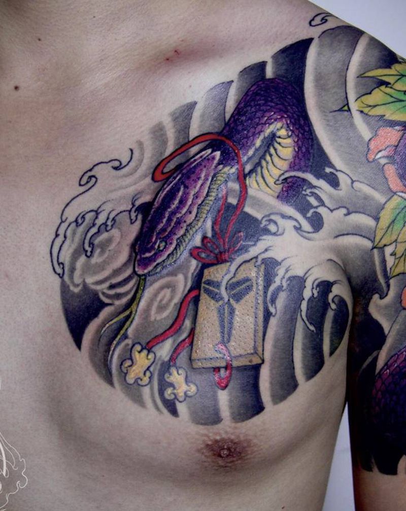 半甲 蛇与牡丹纹身图片_手臂胸部新传统老传统蛇牡丹纹身图案