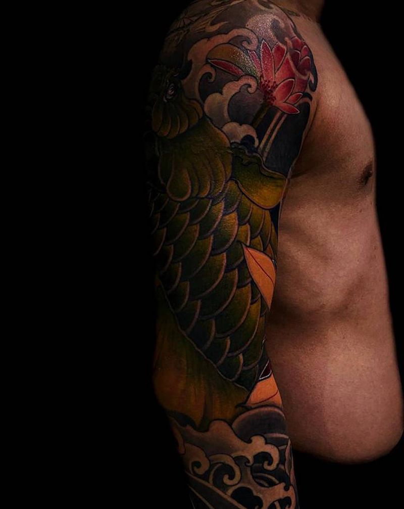 鲤鱼花臂纹身图片_手臂老传统纹身图案