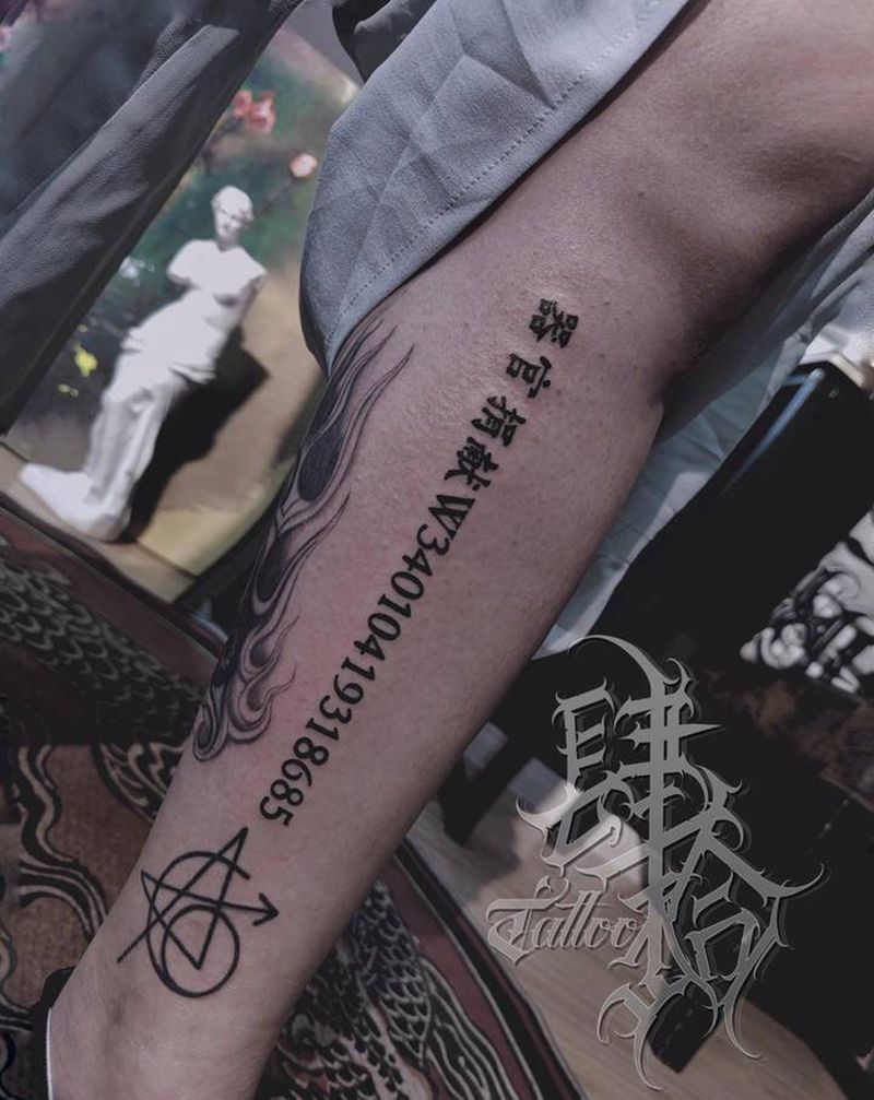 ，纹身图片_腿部纹身图案