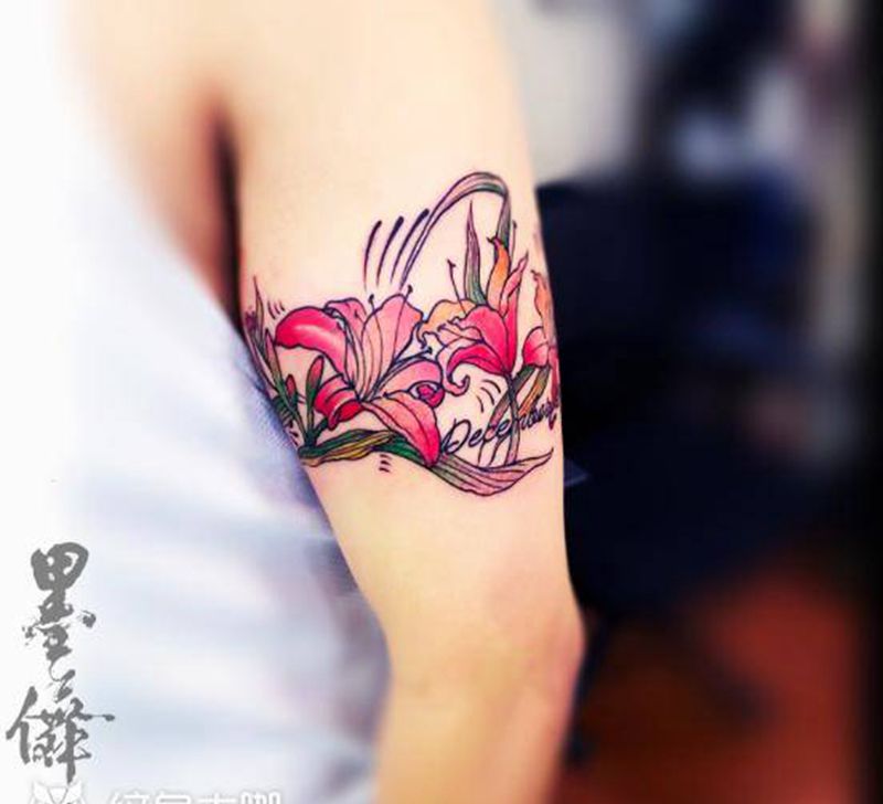 手稿母亲花tattoo纹身图片_手臂纹身图案
