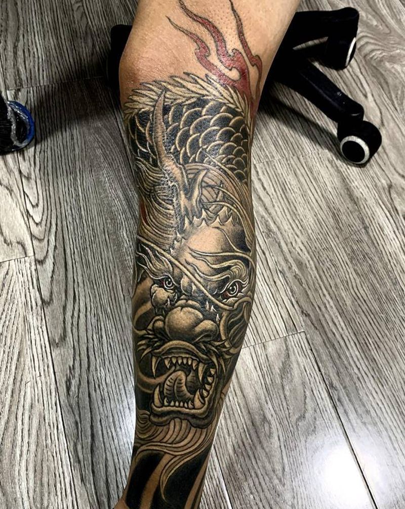 龙包腿纹身图片_腿部新传统龙传统纹身图案