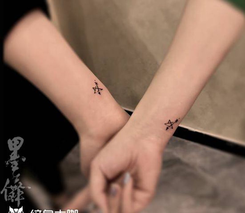闺蜜tattoo纹身图片_手部纹身图案