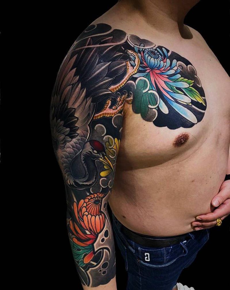 传统半甲七分袖纹身图片_手臂老传统鹤菊花花臂纹身图案