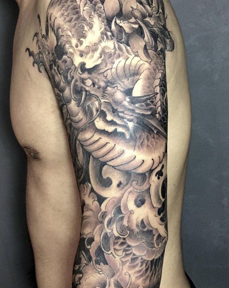 龙臂纹身图片_手部手臂新传统龙新传统花臂纹身图案