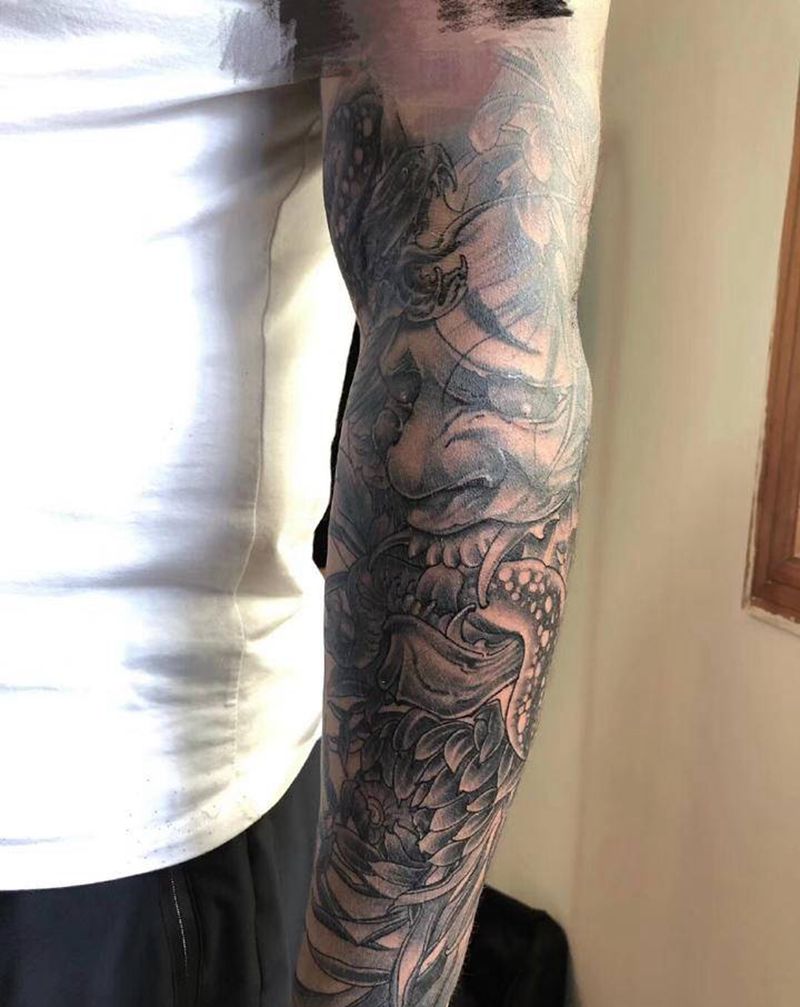 般若菊花蛇纹身图片_手臂新传统纹身图案