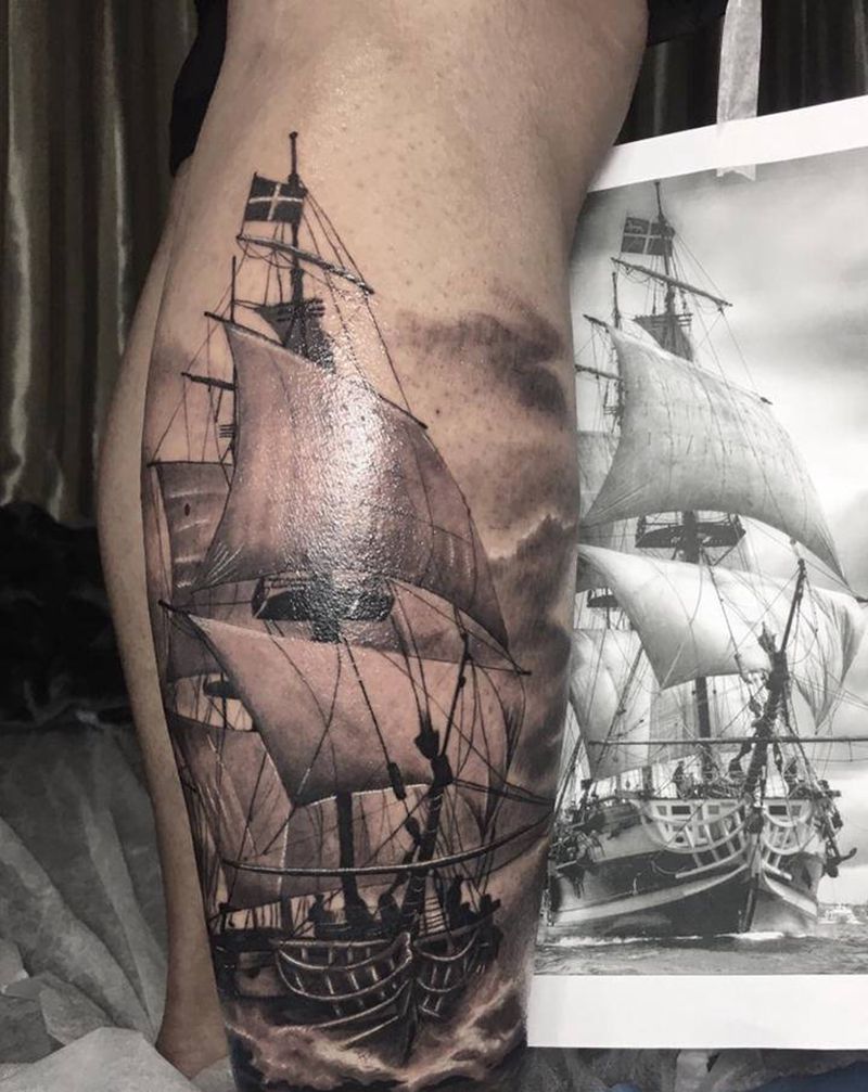 帆船纹身图片_腿部脚部欧美写实帆船海洋写实纹身图案
