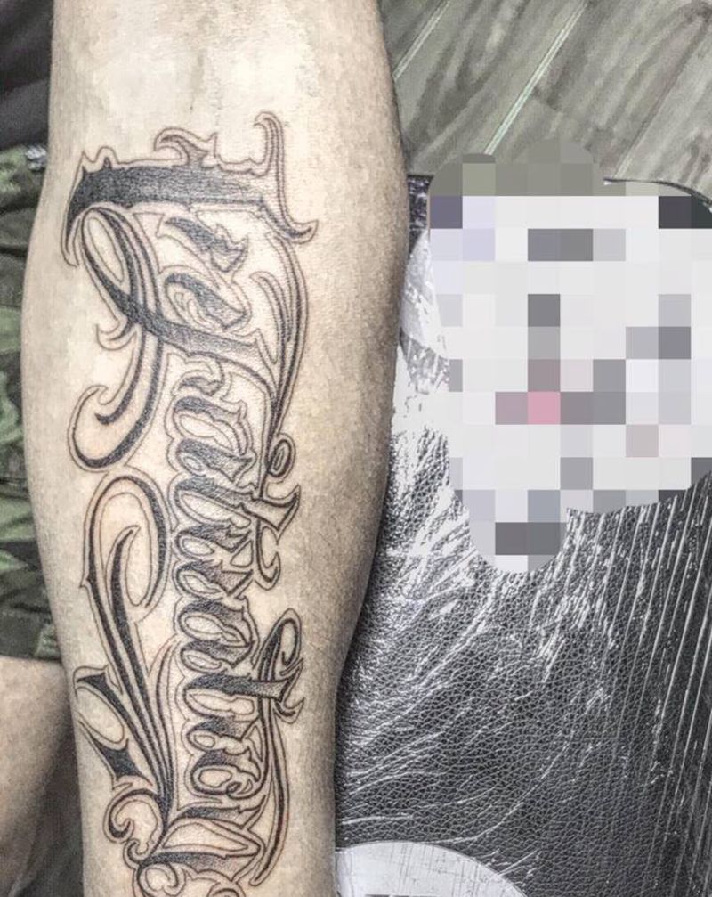 花体字纹身图片_手部胸部纹身图案