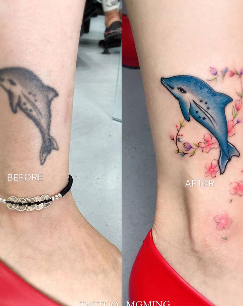 海豚纹身图片_脚部水彩纹身图案