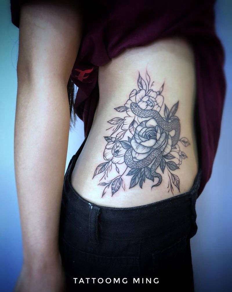 修改素花纹身图片_腰部新传统纹身图案