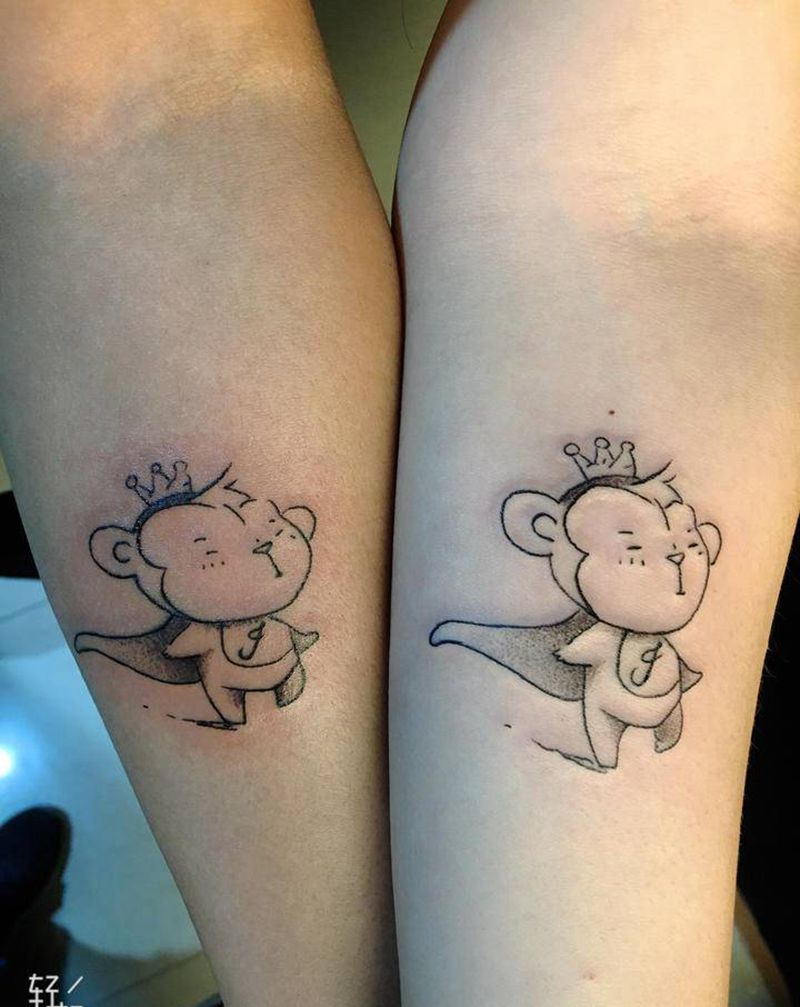 情侣小清新纹身图片_手臂New School几何猴子纹身图案