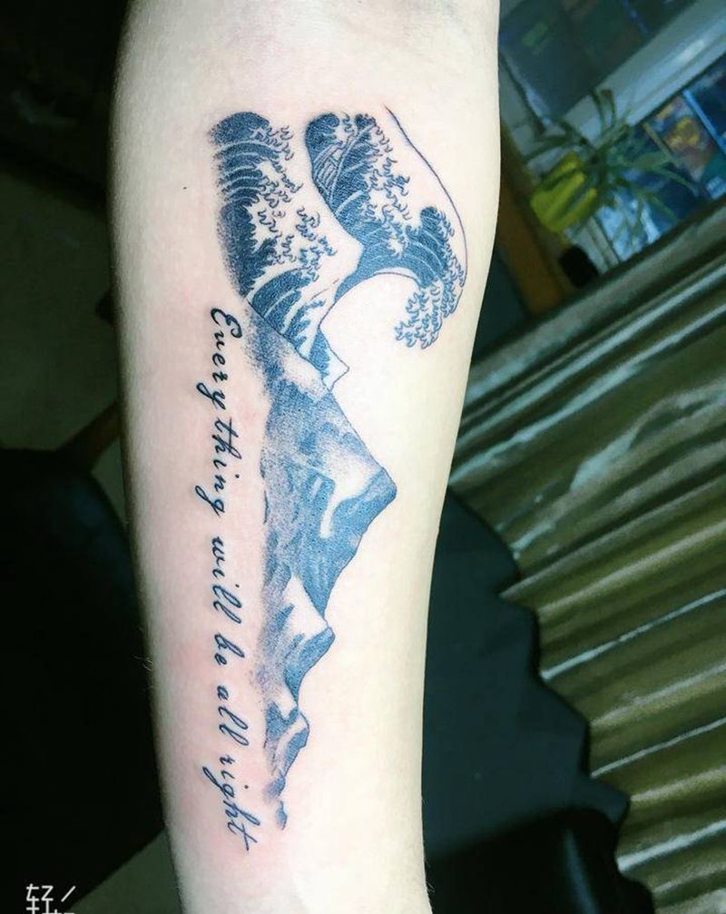 江山纹身图片_手臂花体字New School山水纹身图案