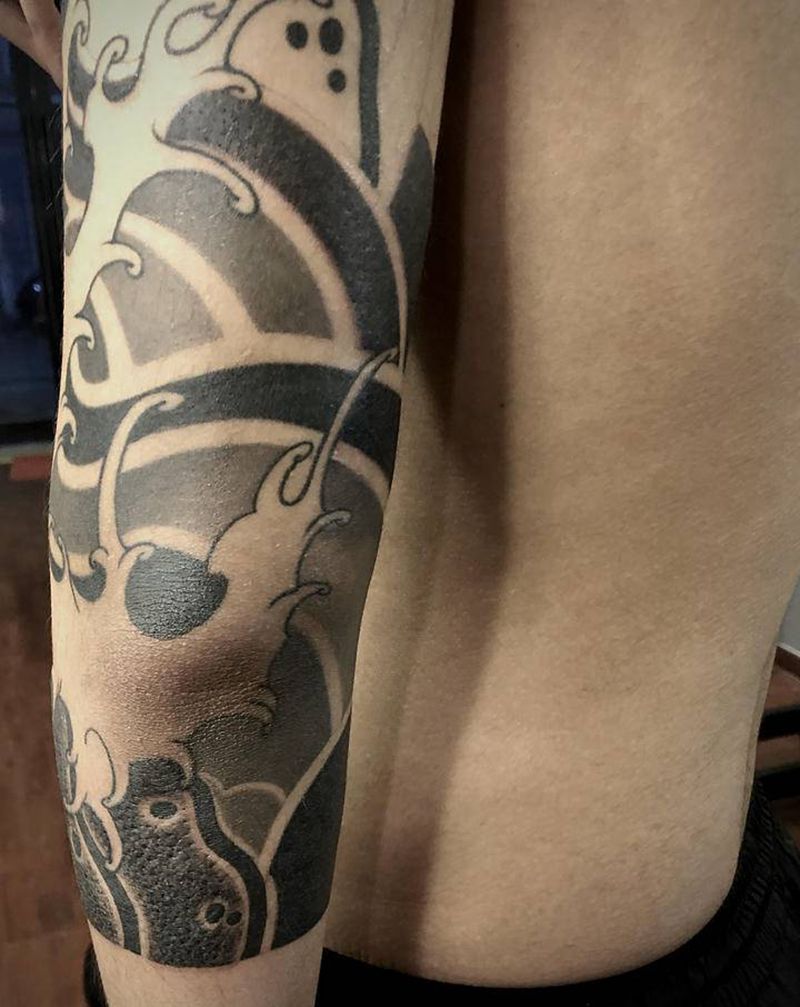 七分袖纹身图片_手臂老传统纹身图案