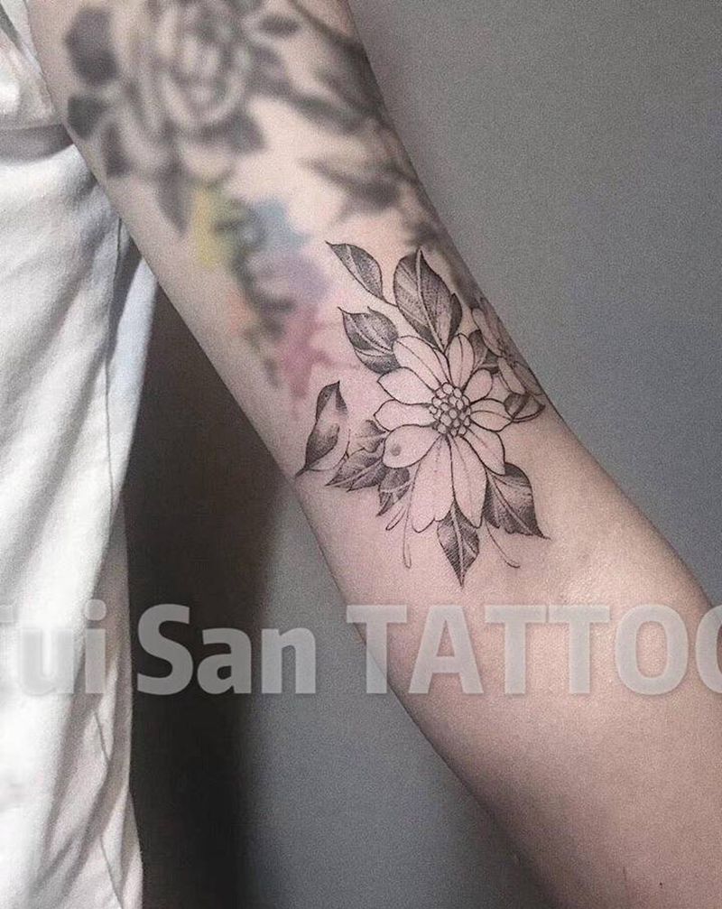 素花纹身纹身图片_手部手臂点刺几何素花小清新纹身图案