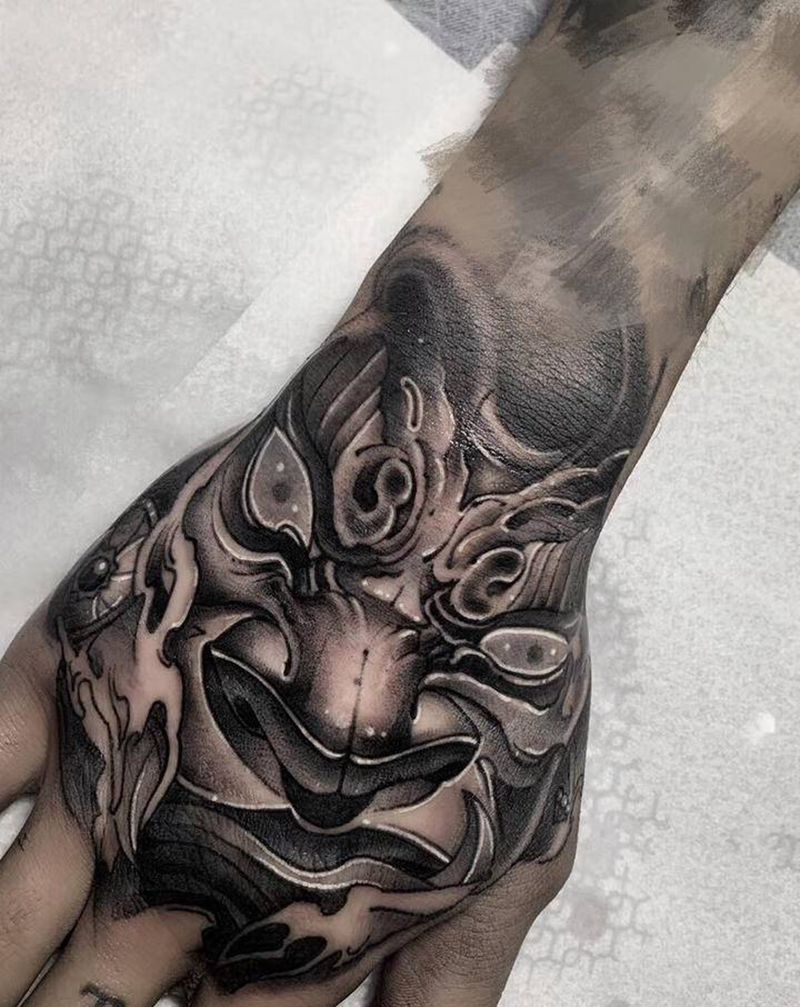 不动明王纹身图片_手部新传统纹身图案