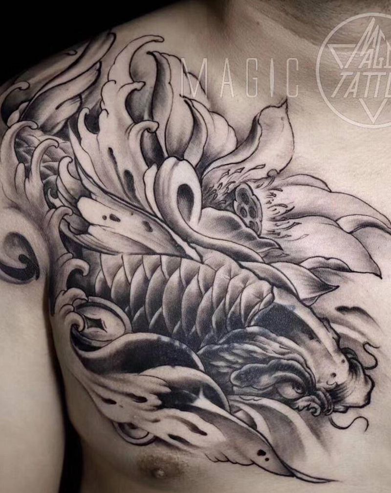 莲花锦鲤，遮盖旧文身纹身图片_胸部新传统莲花遮盖锦鲤纹身图案