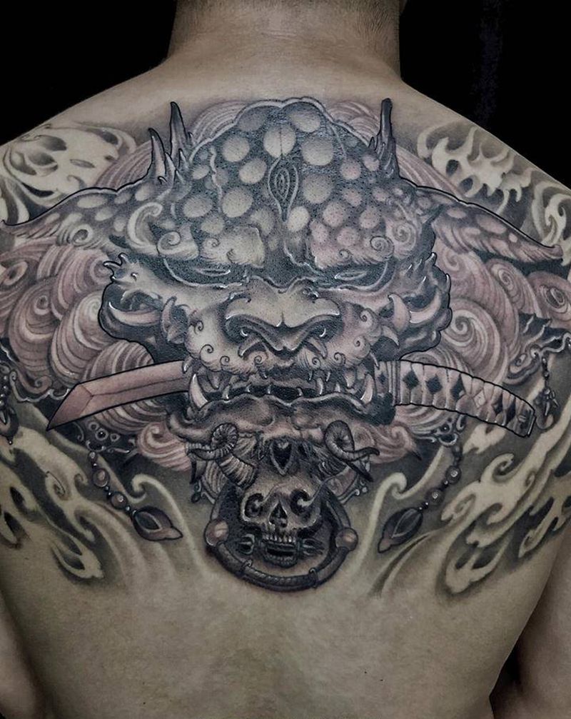 唐狮纹身图片_背部新传统纹身图案