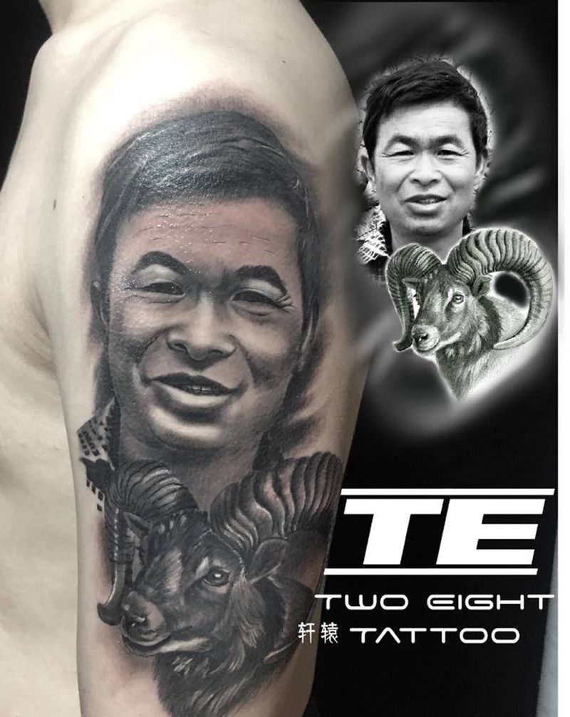 肖像纹身图片_手臂欧美写实父亲父爱羊纹身图案