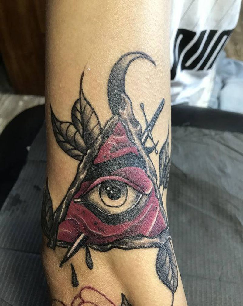 上帝之眼纹身图片_手臂New School纹身图案