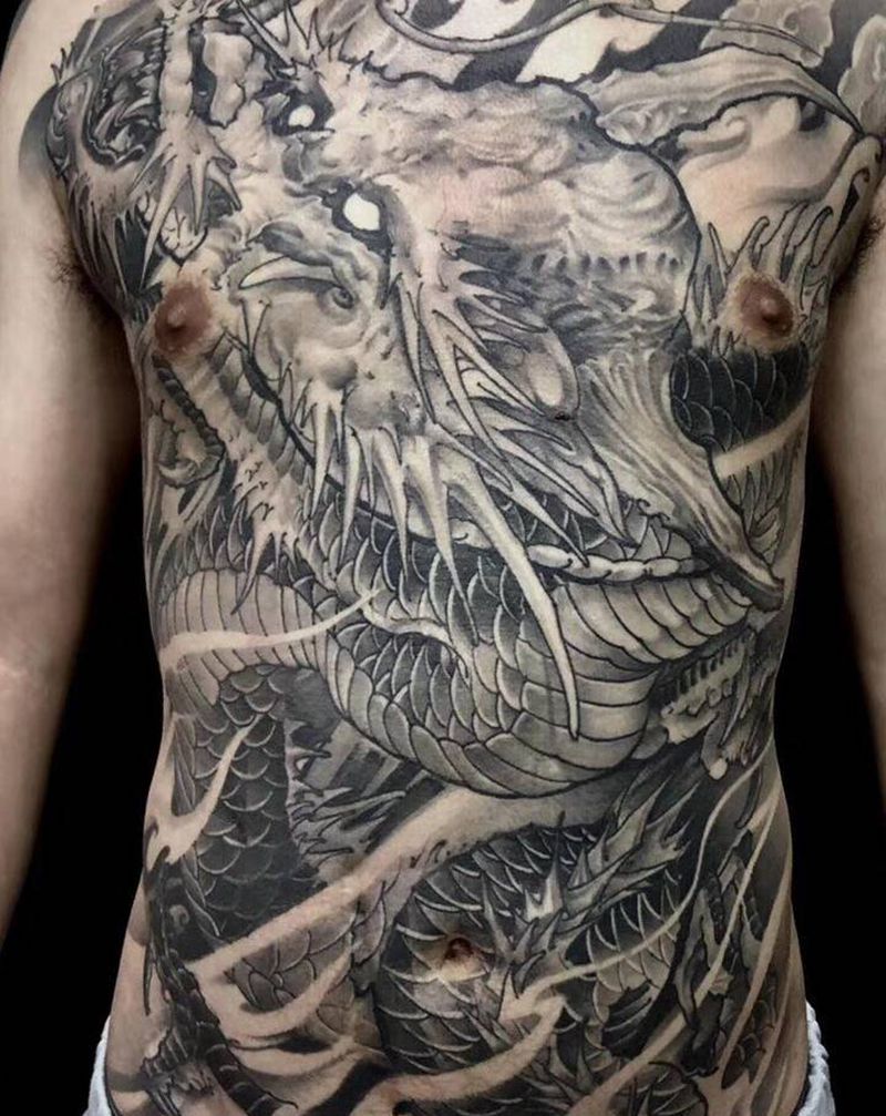 龙纹身图片_胸部新传统纹身图案