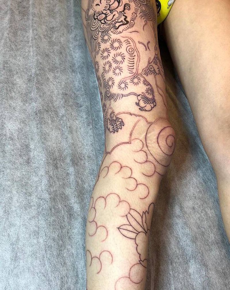 唐狮花腿纹身图片_脚部腿部老传统纹身图案