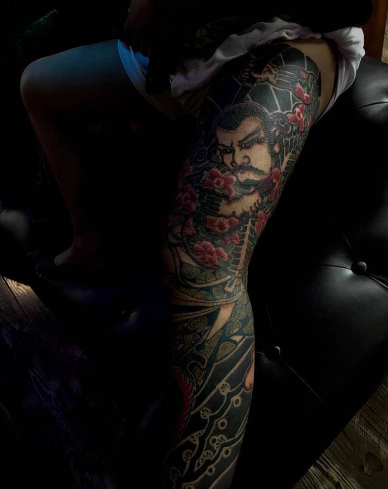 鲁智深纹身图片_腿部老传统纹身图案