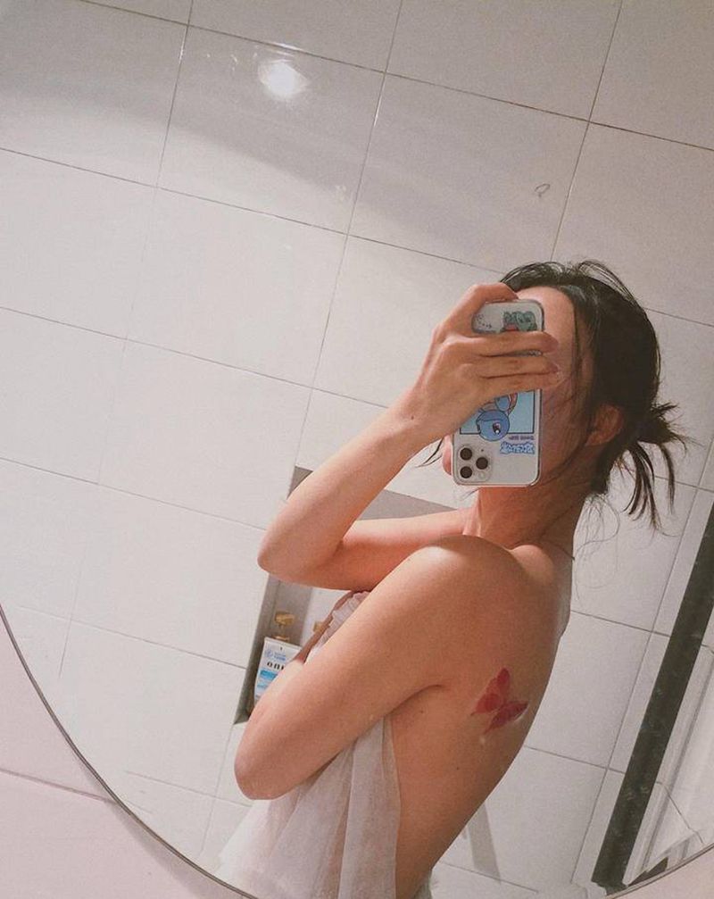 疤痕遮盖 蝴蝶纹身图片_背部纹身图案