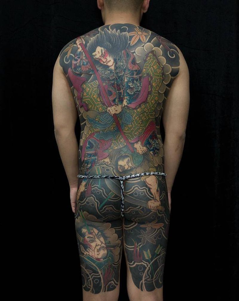 九纹龙史进.纹身图片_背部老传统纹身图案