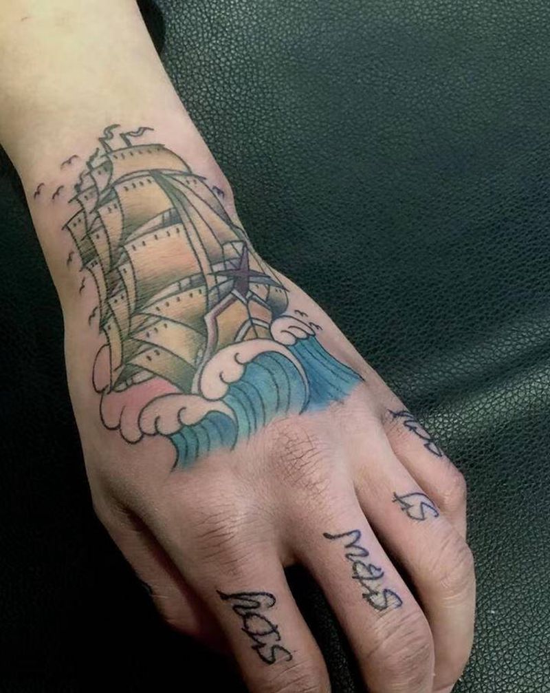 帆船纹身图片_手部纹身图案