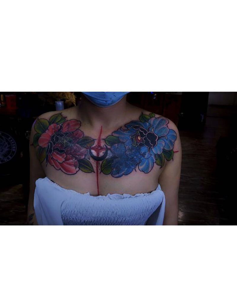 牡丹遮盖纹身图片_胸部新传统纹身图案