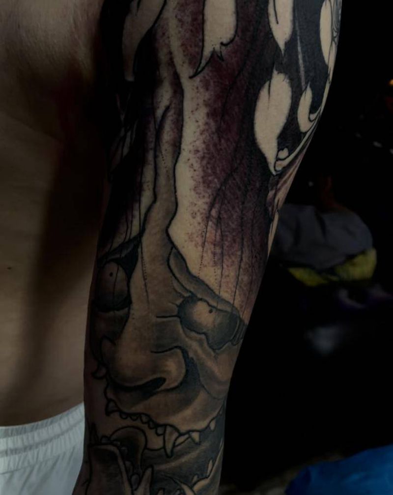 般若未完纹身图片_手臂老传统纹身图案