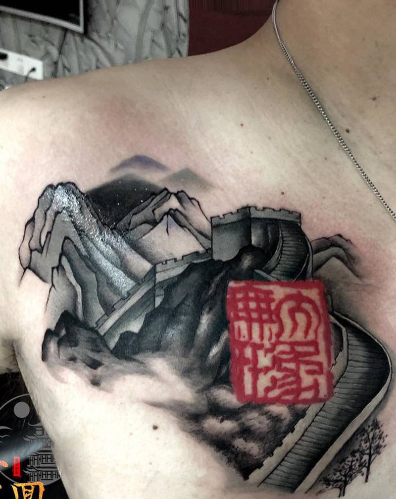 山水纹身图片_胸部水墨纹身图案